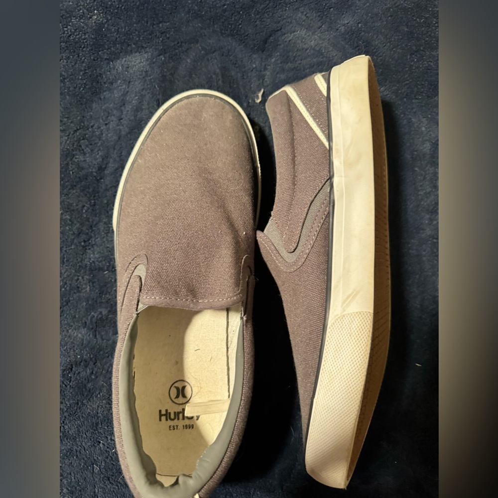 Hurley size 9